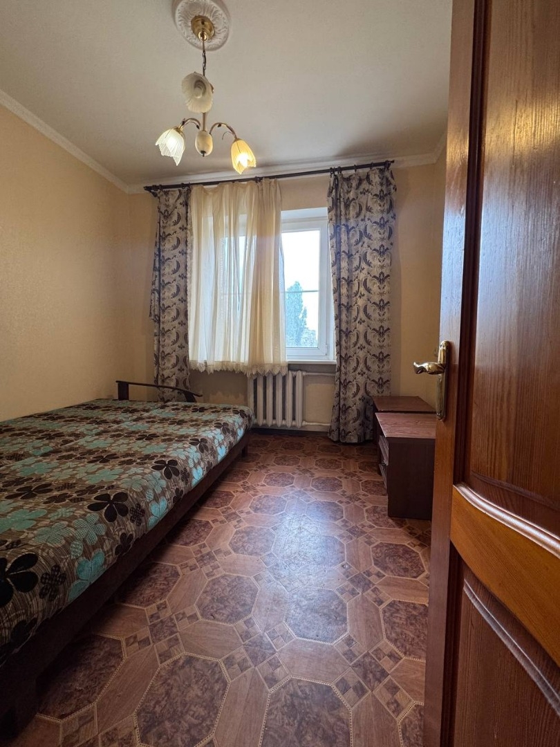 продажа трехкомнатной квартиры номер A-173941 в Киевском районе, фото номер 15